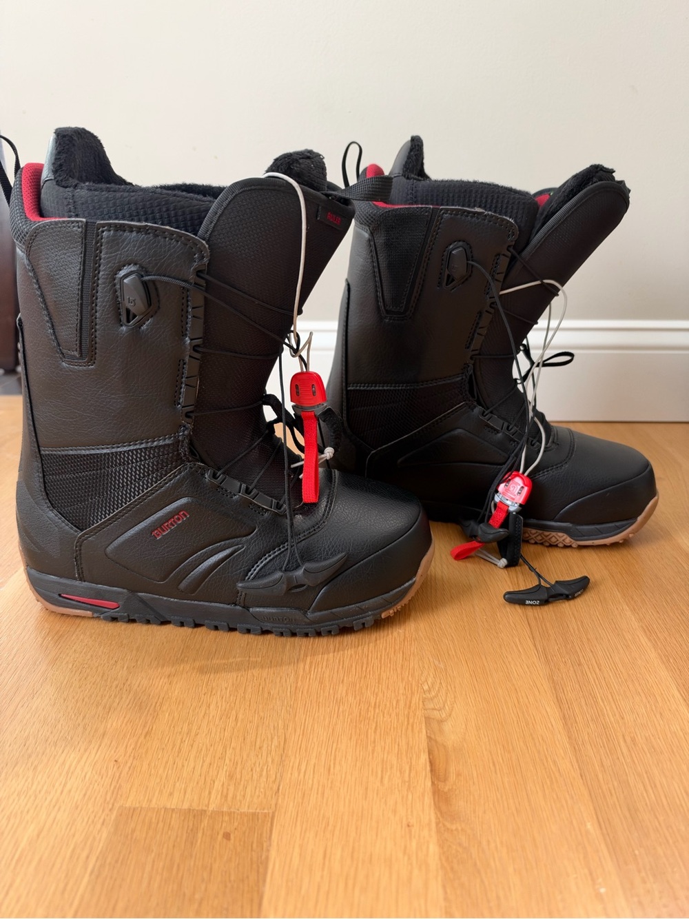 Burton Ruler Wide Speedzone Black Snowboard Boots Mens 12.0 Like New!